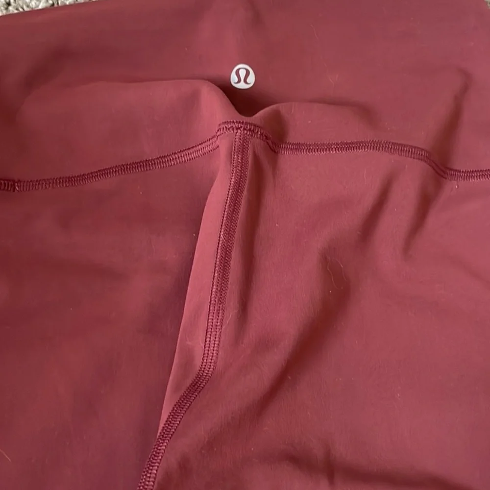 Lululemon Wunder Train leggings - Picture 2 of 4
